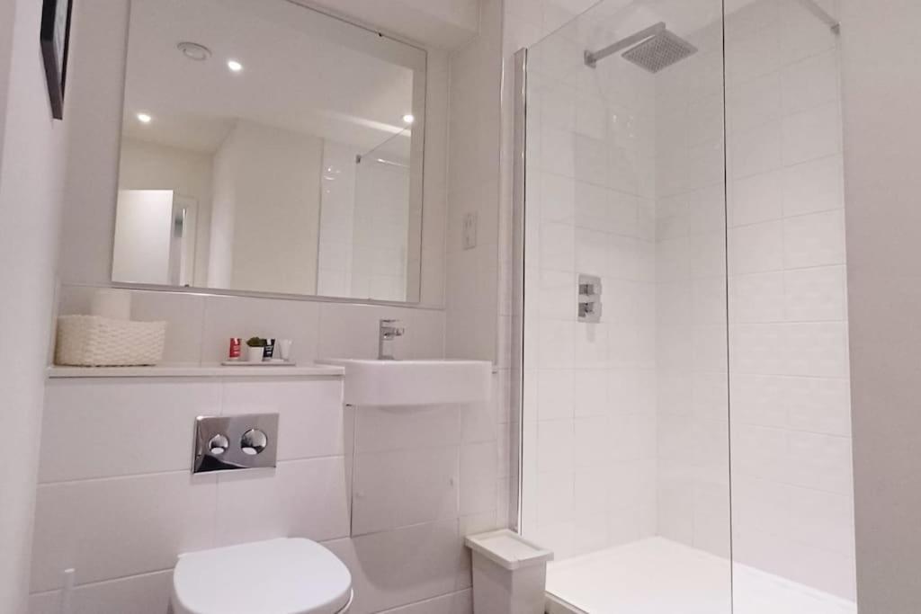 Stylish Modern 1Bed Apartment In Μπέντφορντ Εξωτερικό φωτογραφία