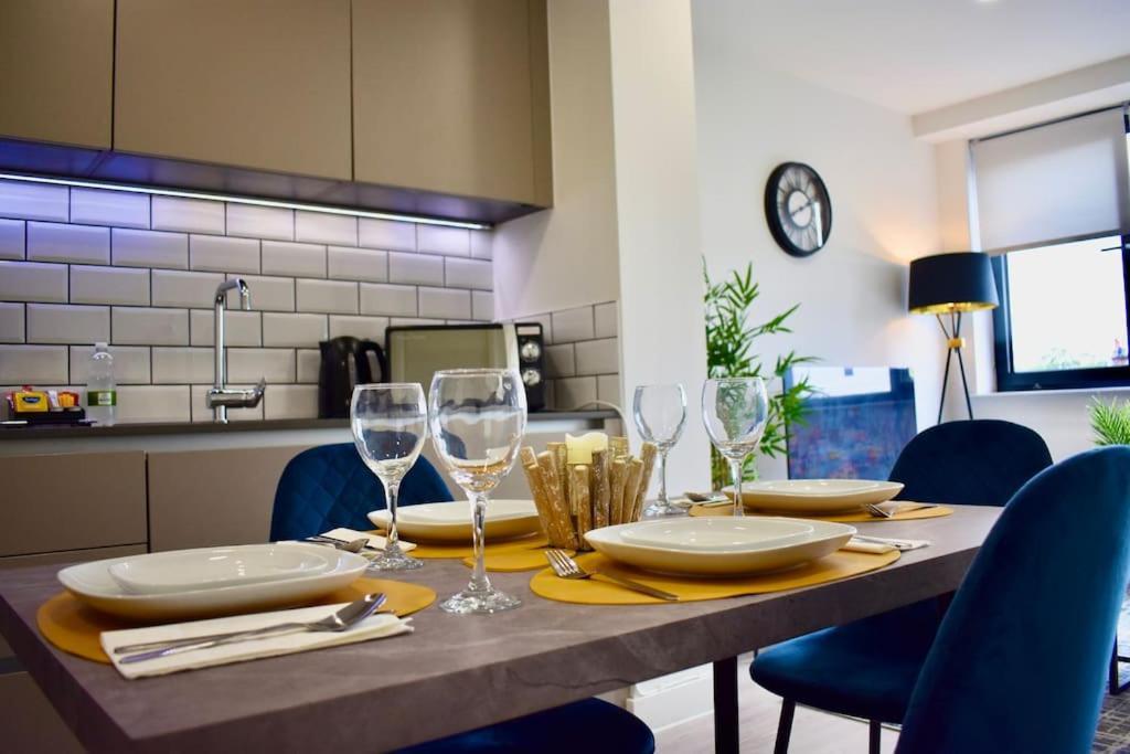 Stylish Modern 1Bed Apartment In Μπέντφορντ Εξωτερικό φωτογραφία